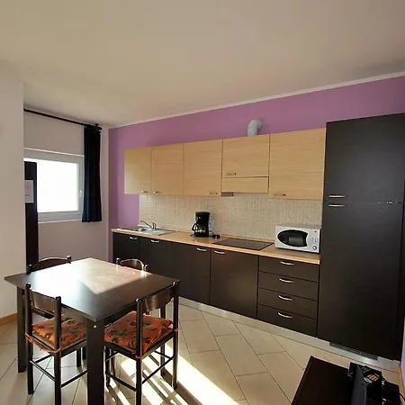 Piazzo Sleeps 4 Pool Wifi Apartmán Vercana